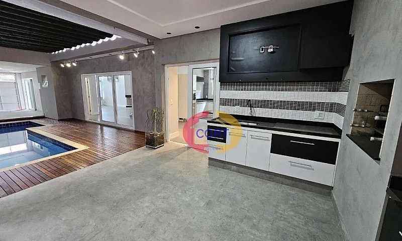 Casa Com 3 Dormitóri...