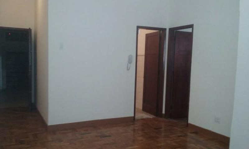 Aluga-Se Apartamento...