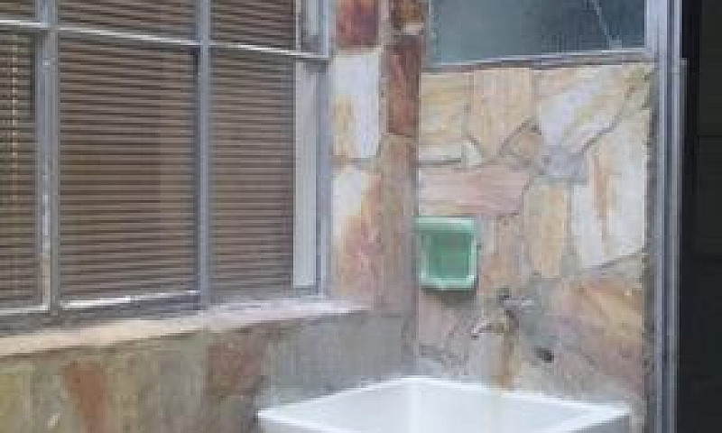 Aluga-Se Apartamento...