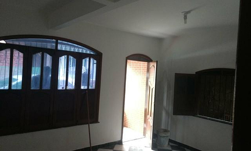 Aluga-Se Uma Casa...