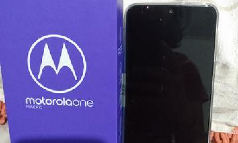 Motorola One Macro D...