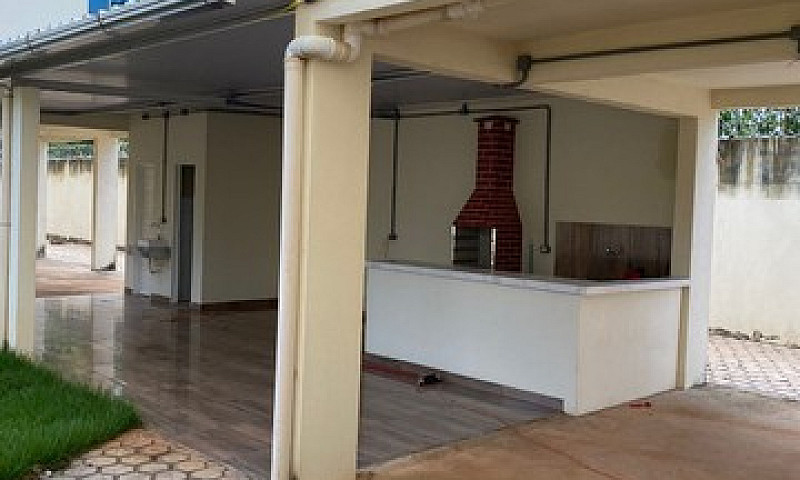 Apartamentos No Péro...
