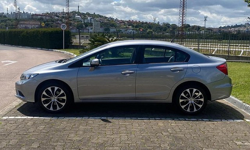 Honda Civic Lxr 2015...