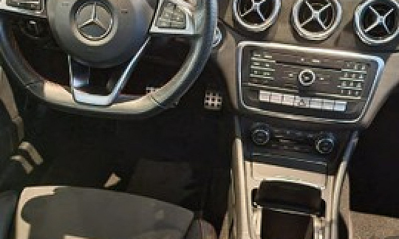 Mercedes Benz A250 S...