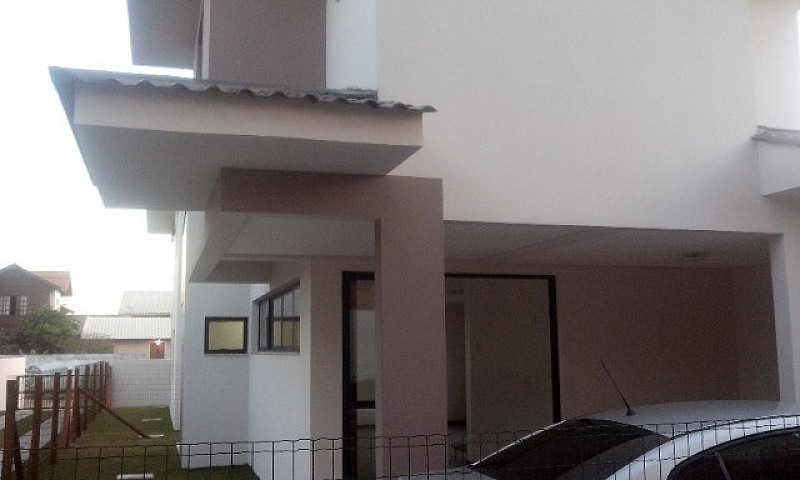 Linda Casa No Campec...