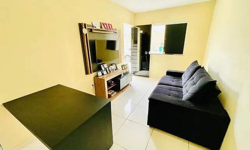 Casa De Condomínio T...