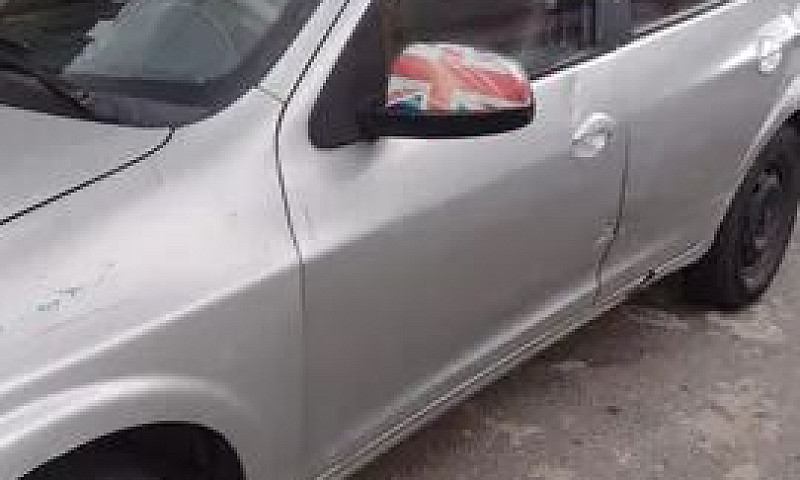 Vendo Prisma 2009.....