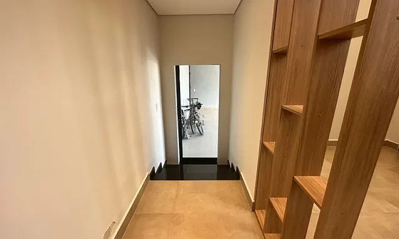 Linda Casa Assobrada...