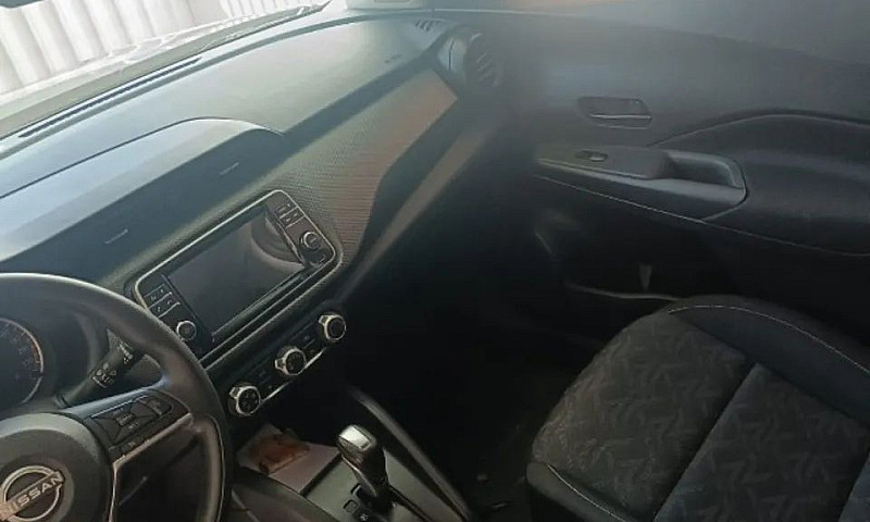 Nissan Kicks Active ...