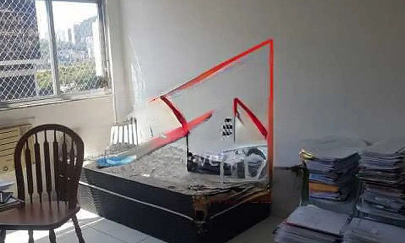 Apartamento-À Venda-...