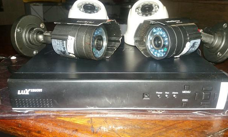 Dvr 8 Canais E 4 Câm...