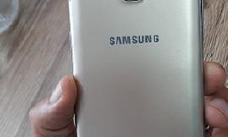 Samsung Galaxy J5 Du...