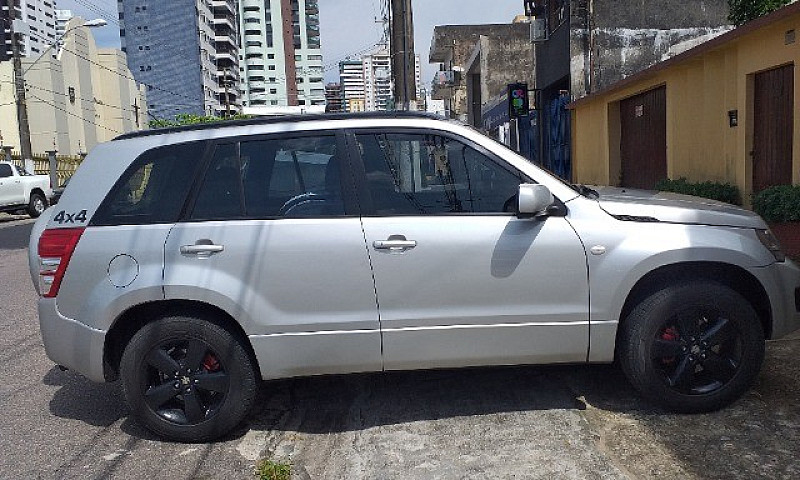 Suzuki Grand Vitara ...