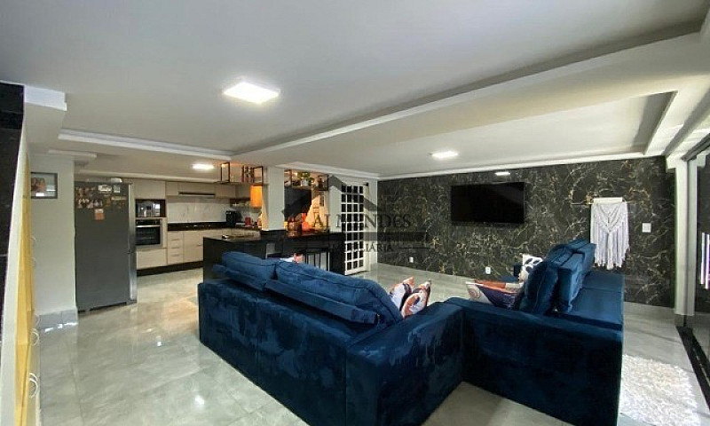 Excelente Sobrado / ...