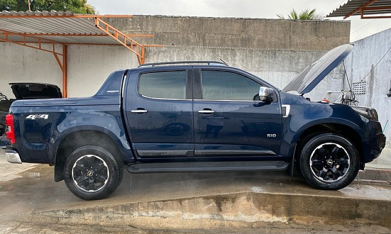 2.8 High Country 4X4...