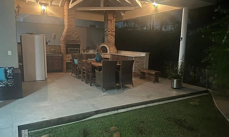 Casa Em Condomínio P...
