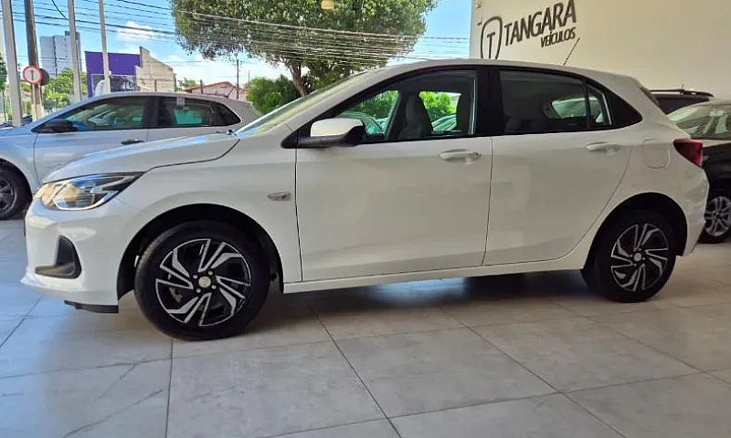 Chevrolet Onix Hatch...