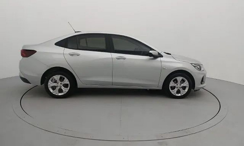 Chevrolet Onix Plus ...