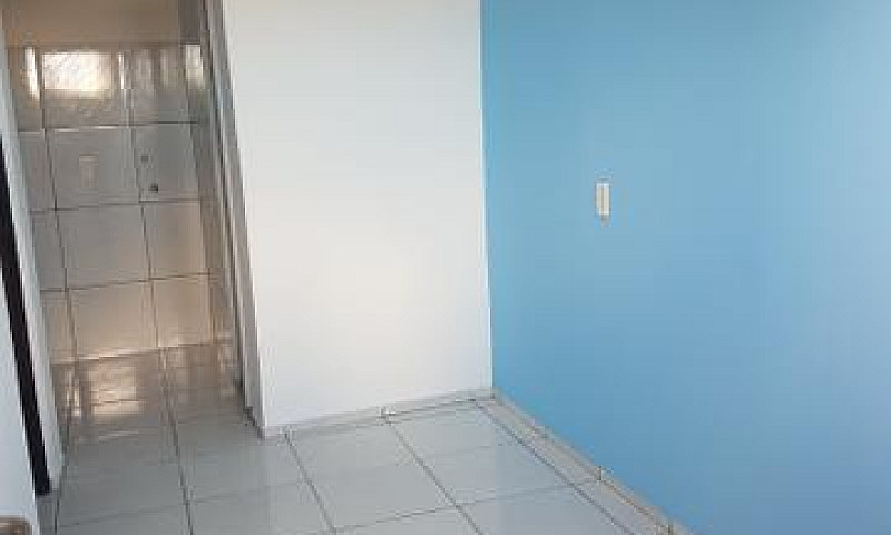 Aluga-Se Apartamento...