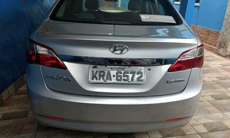 Hyundai Hb20S...