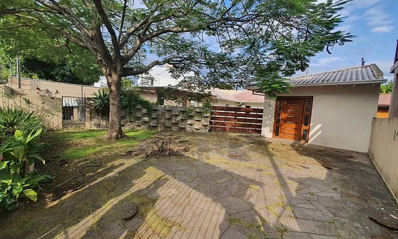 Casa Com 2 Dormitóri...