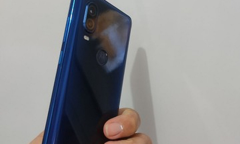 Motorola One Vision...