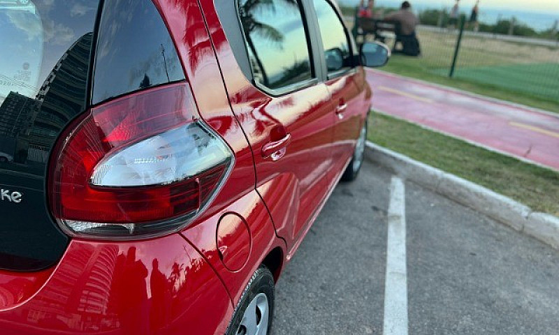 Fiat Mobi Like 17/18...