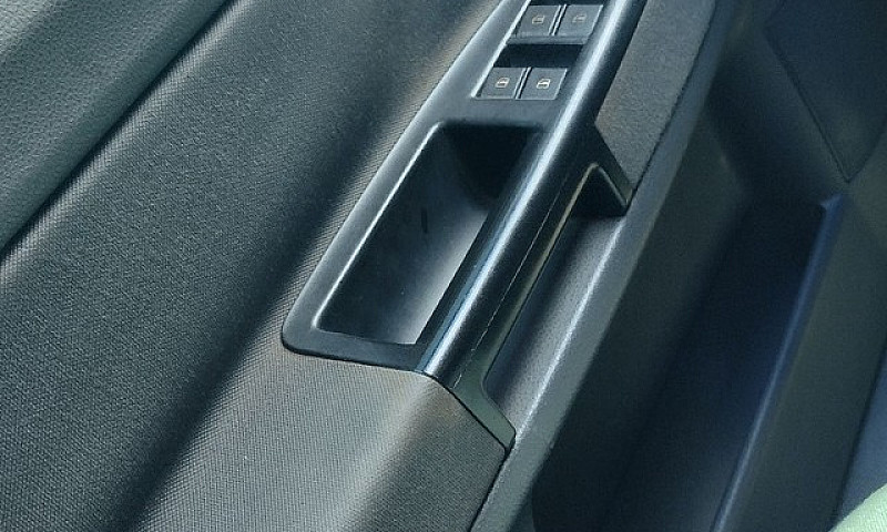 Polo Hatch 1.6 Sport...