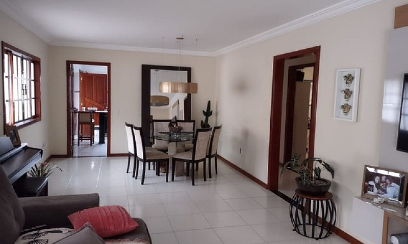 Casa Com 4 Quartos E...