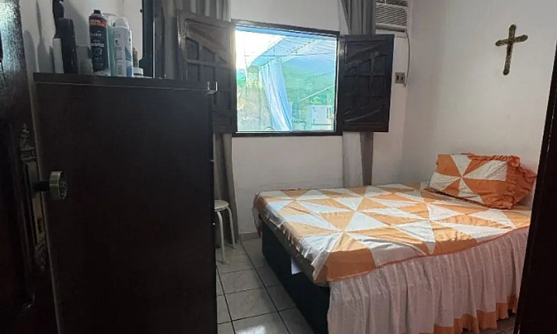 Casa No Joaquim Leão...