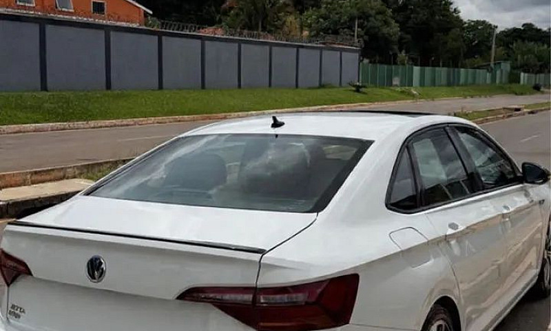 Volkswagen Jetta R-L...