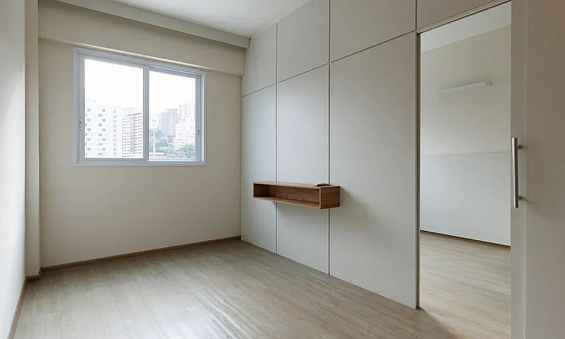 Apartamento Semimobi...