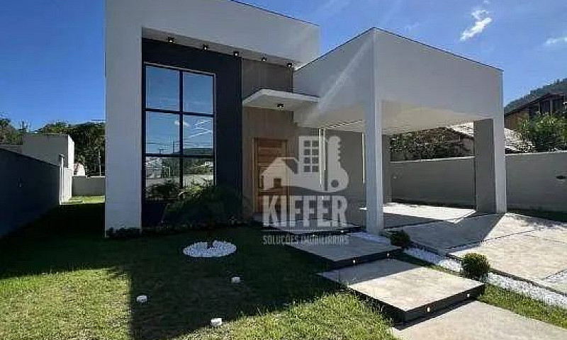 Casa Com 3 Quartos À...