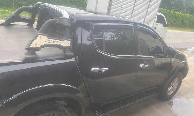 Mitsubishi L200 Trit...