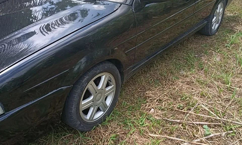 Volkswagen Santana 1...