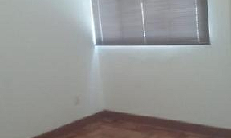 Aluga-Se Apartamento...