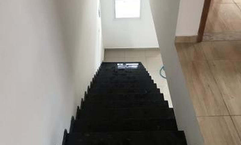 Casa Recém Construíd...