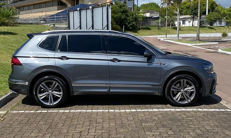 Volkswagen Tiguan Al...