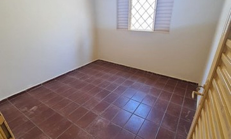 Casa  Com 2 Quartos ...