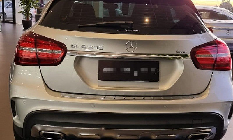 Mercedes Benz A250 S...