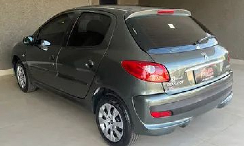 Peugeot 207 Xr Hatch...
