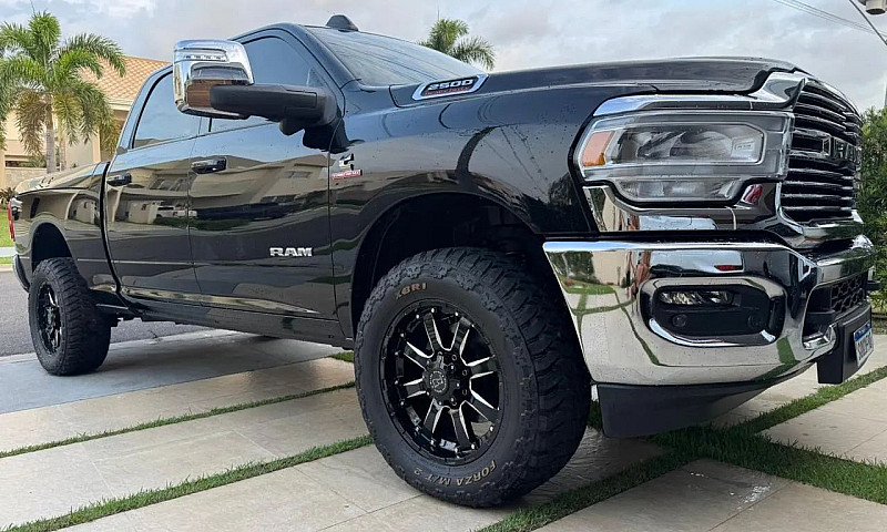 Ram 2500 Laramie Com...