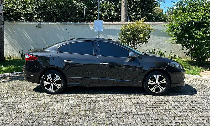 Renault Fluence Seda...