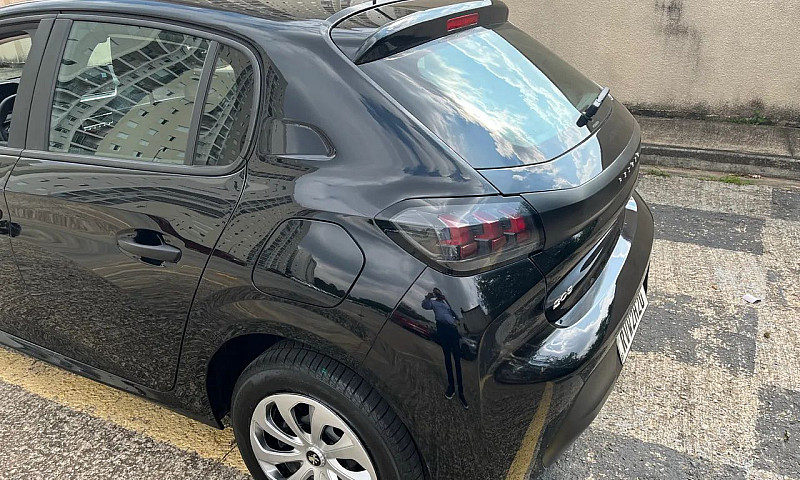 Peugeot 208 Like 1.0...