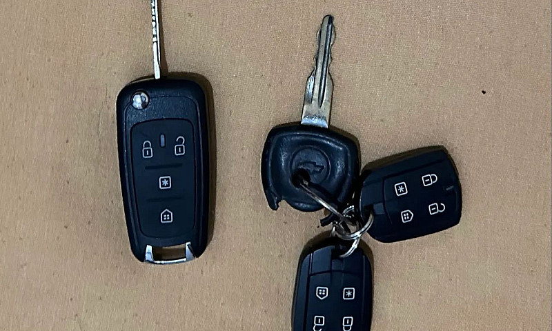 Chevrolet Corsa Supe...