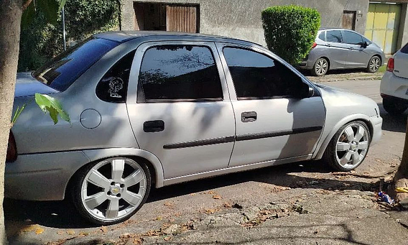 Chevrolet Corsa Sed....