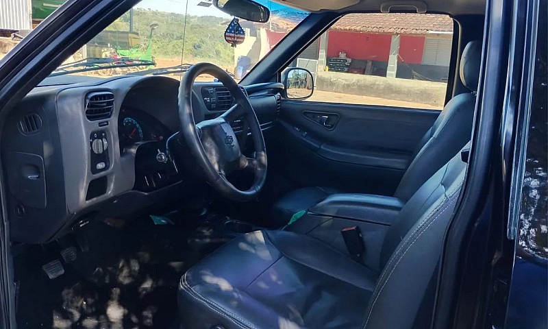Chevrolet S10 Pick-U...