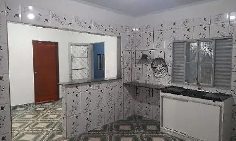 Alugel De Uma Casa...