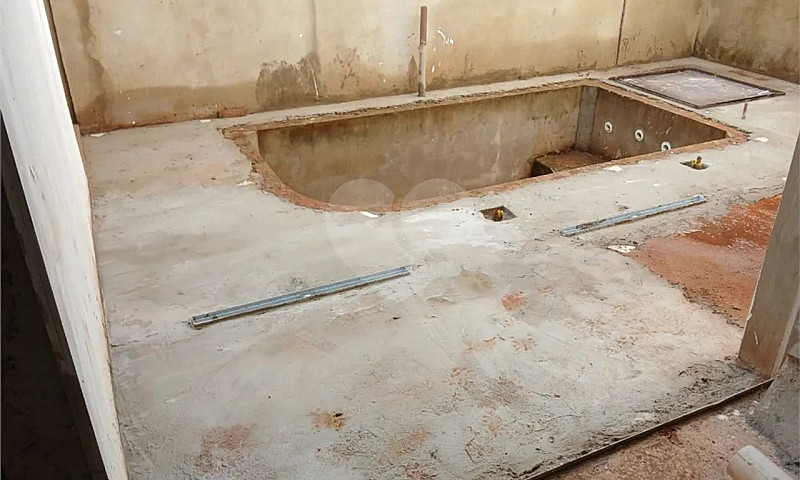 Casa À Venda Com 3 Q...
