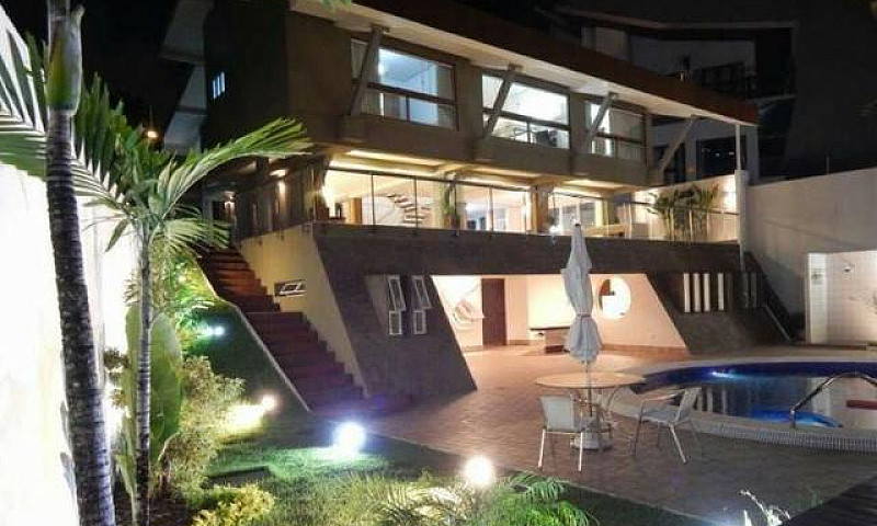 Linda Casa Em Condom...